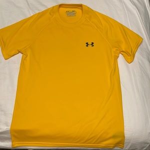 Under Armour T-shirt